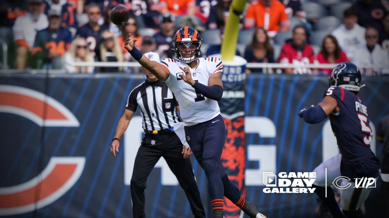 Smith INT sets up game-ending FG as Bears beat Texans 23-20