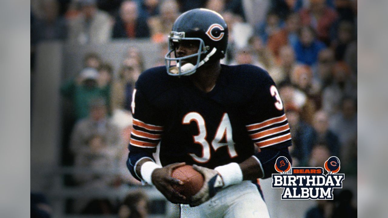 NFL Network on X: Happy birthday to @ChicagoBears legend & HOF RB  Walter Payton. Payton would have been 62 today. #RIPSweetness   / X