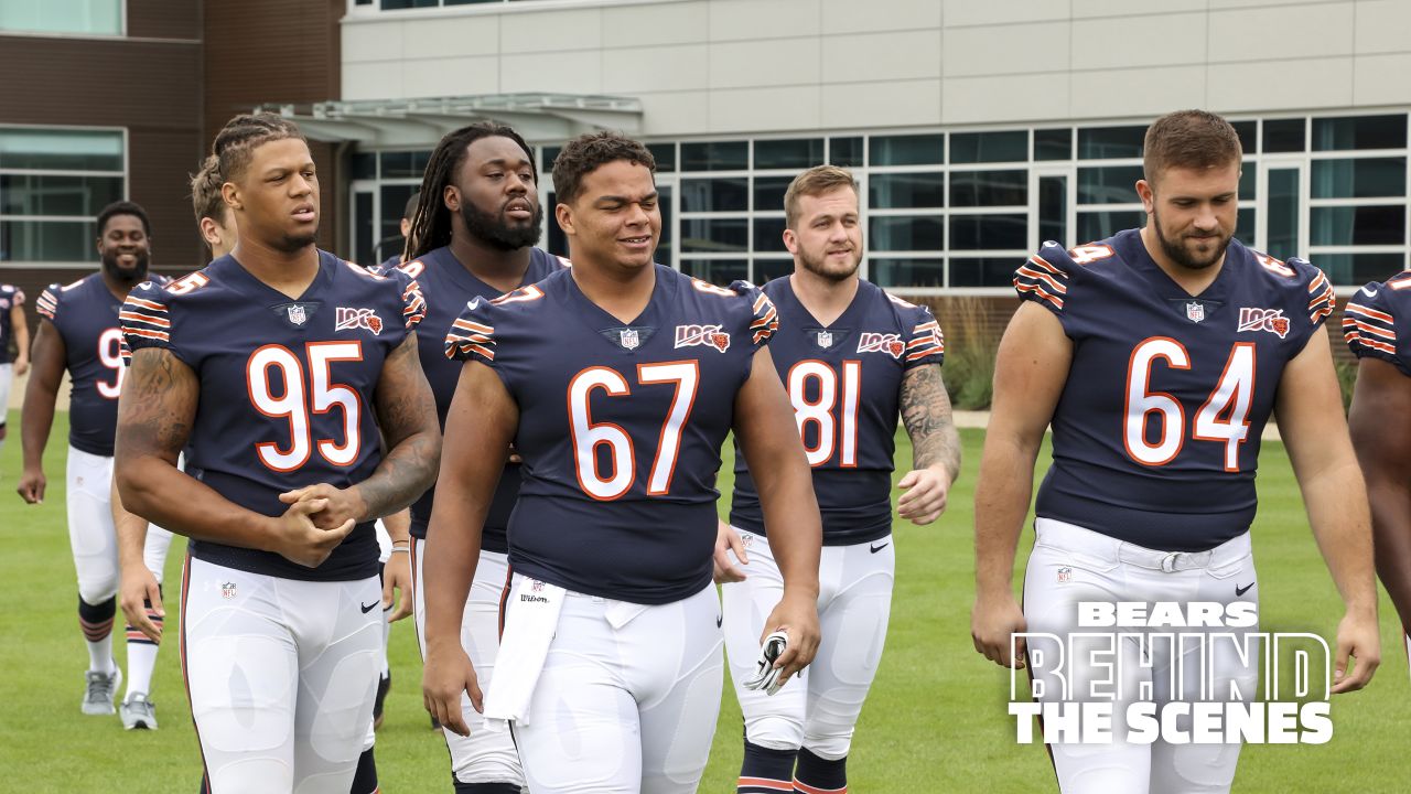 Behind the Scenes: Team picture day at Halas Hall