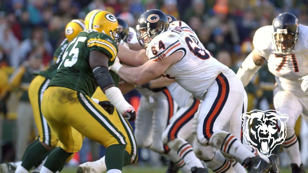 Bears-Packers uniforms: Why Green Bay is in home green, Chicago in road  white in Week 6 at Soldier Field - DraftKings Network