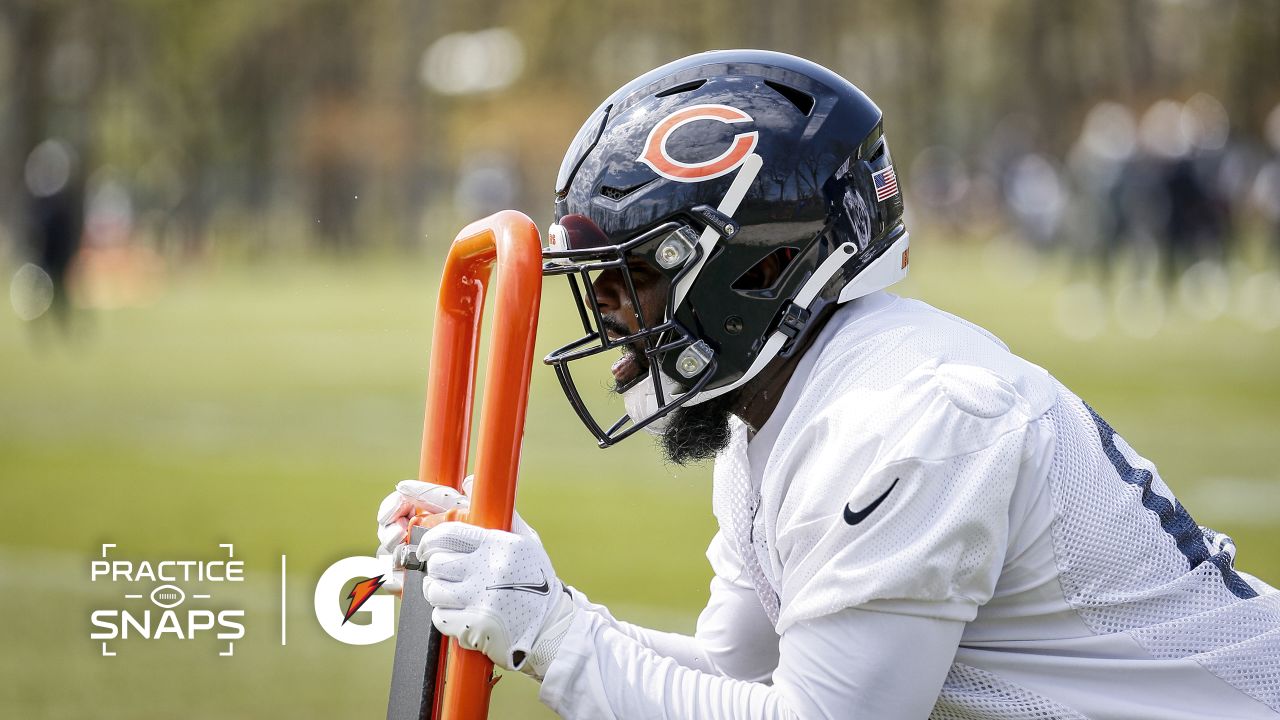 Chicago Bears rookie QB Justin Fields impresses in first minicamp