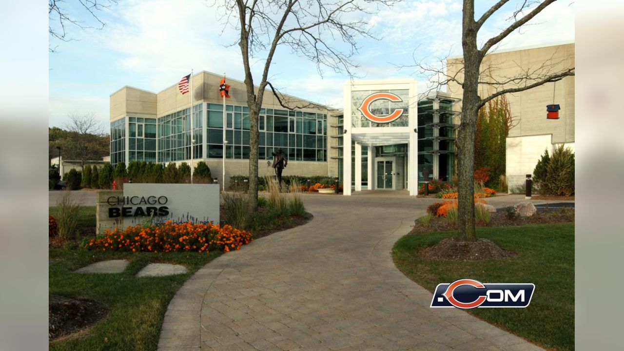 Tour Halas Hall