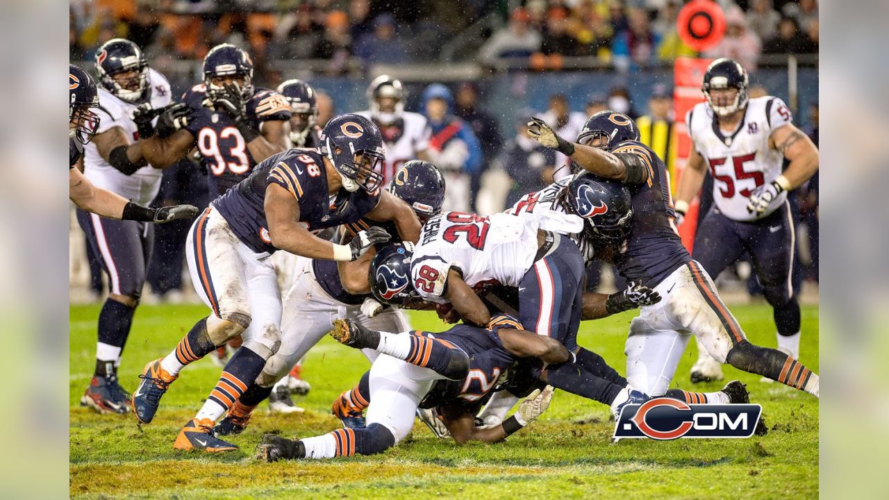 Chicago Bears vs. Houston Texans. NFL Game. American Football League match.  Silhouette of professional player celebrate touch down. Screen in backgrou  Stock Photo - Alamy