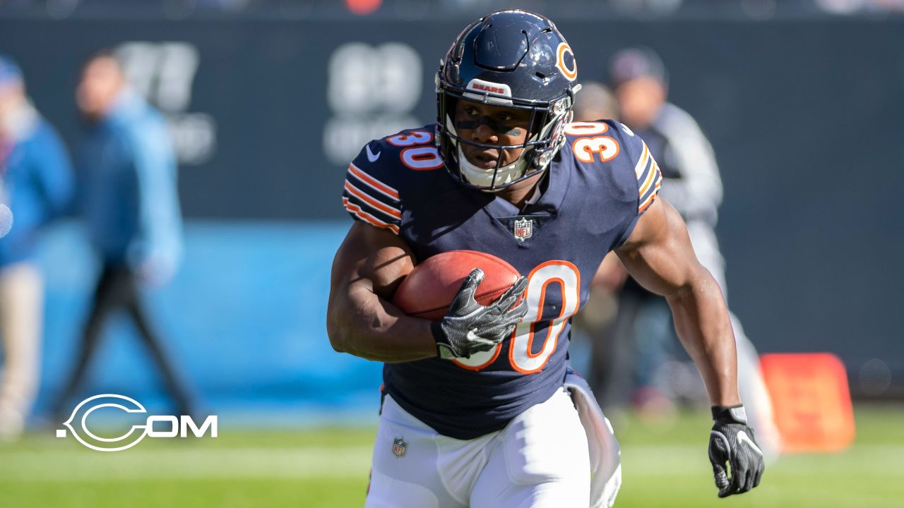 Chicago Bears extend Bobby Massie