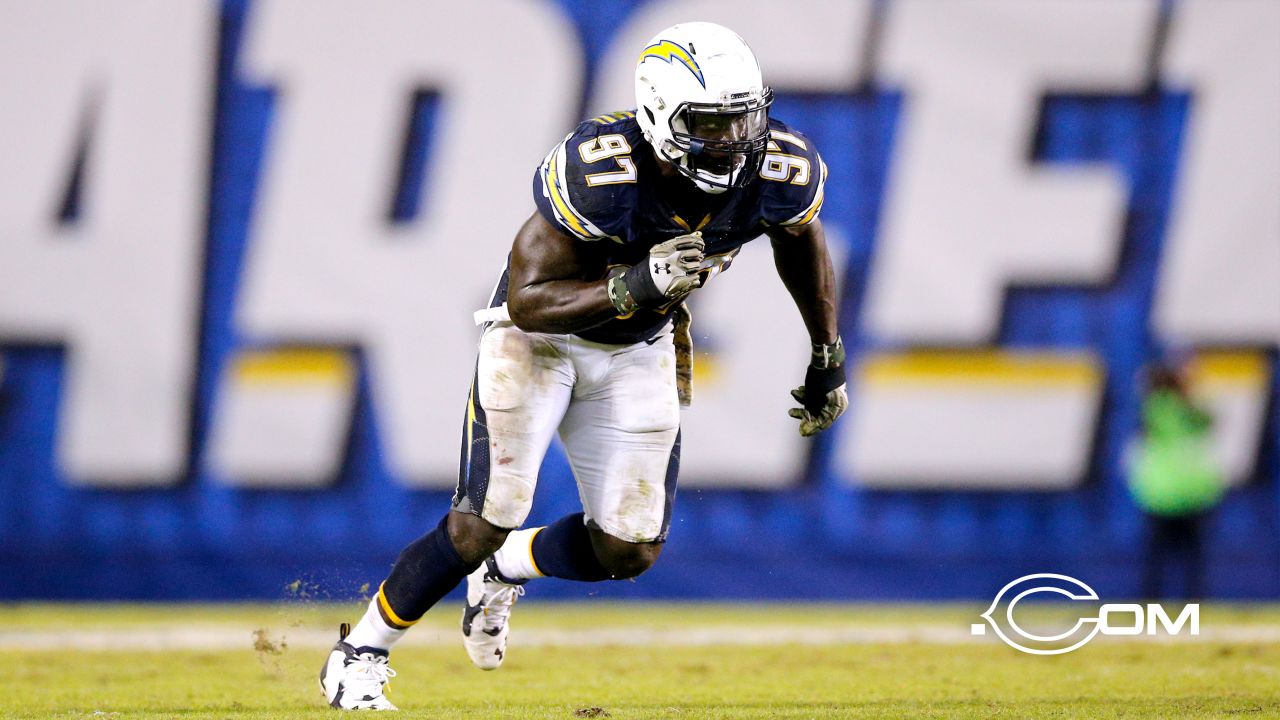 Bears add to their pass rush with the signing of linebacker Jeremiah  Attaochu