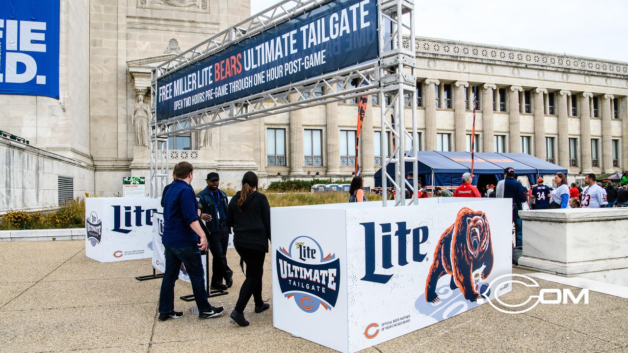 Special Events at the Field Museum - Come on out to the Bears Miller  Tailgate at the Field Museum Terrace for the Bears Eagles playoff game!  Free entry. Food and beer available