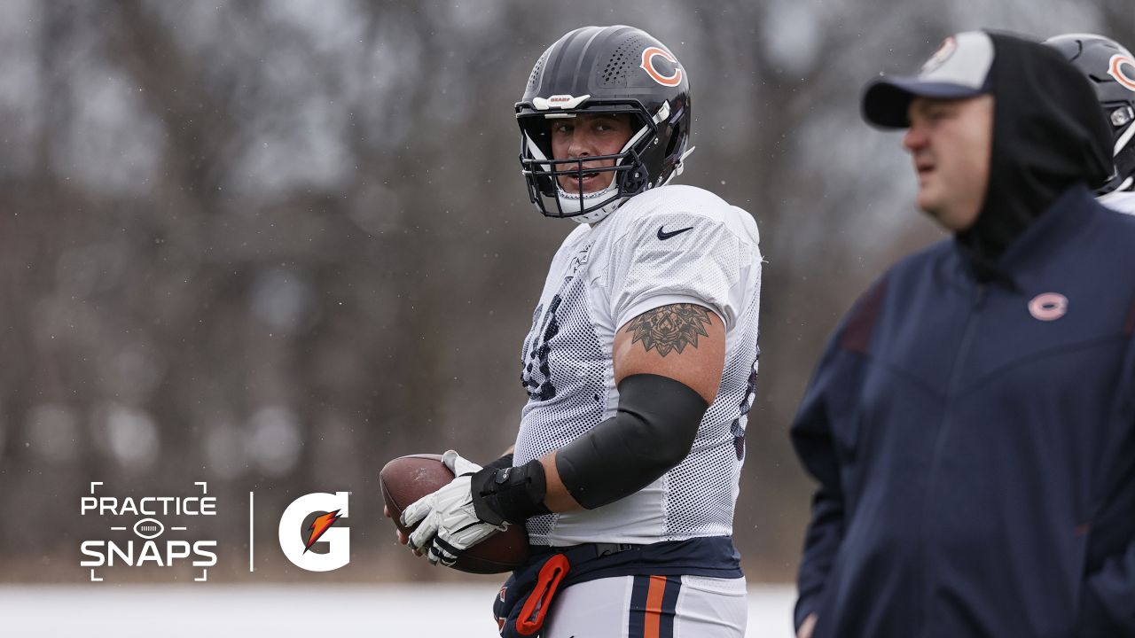 Cole Kmet's practice exit adds to Bears' growing injury problem