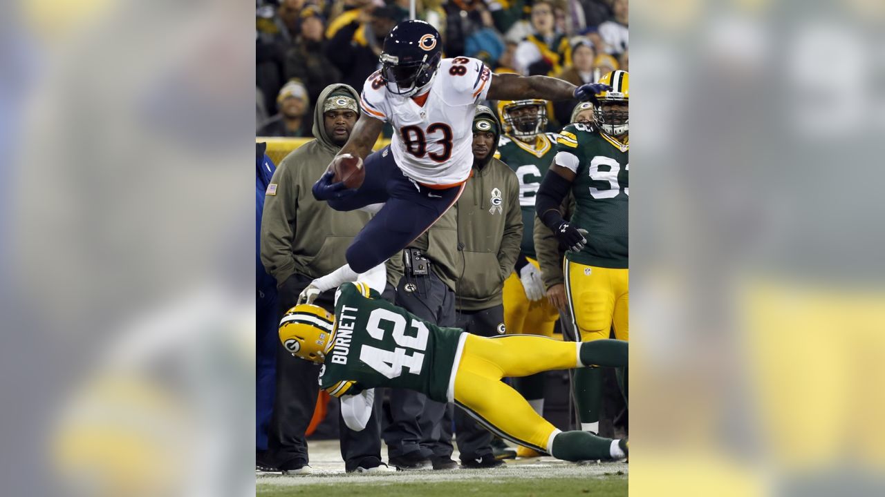 Injured Packers top addled Bears