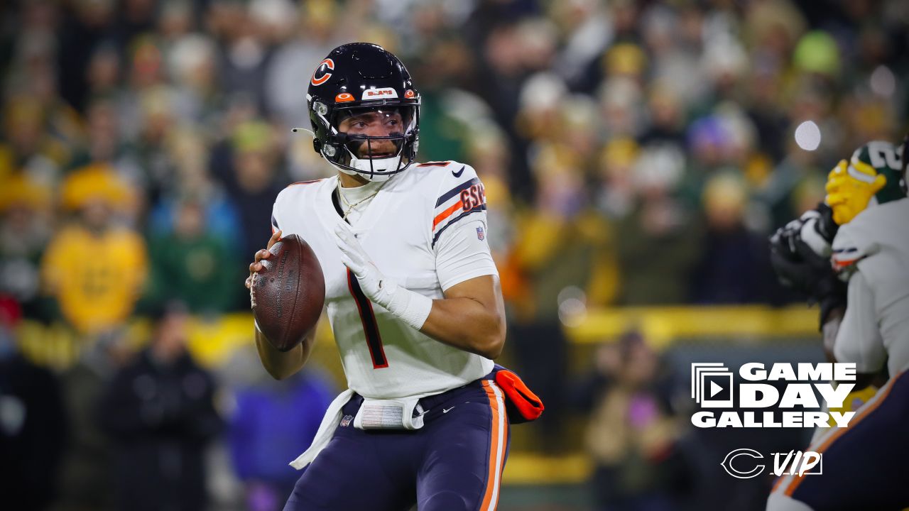 Chicago Bears drop high-scoring prime-time shootout to Green Bay Packers