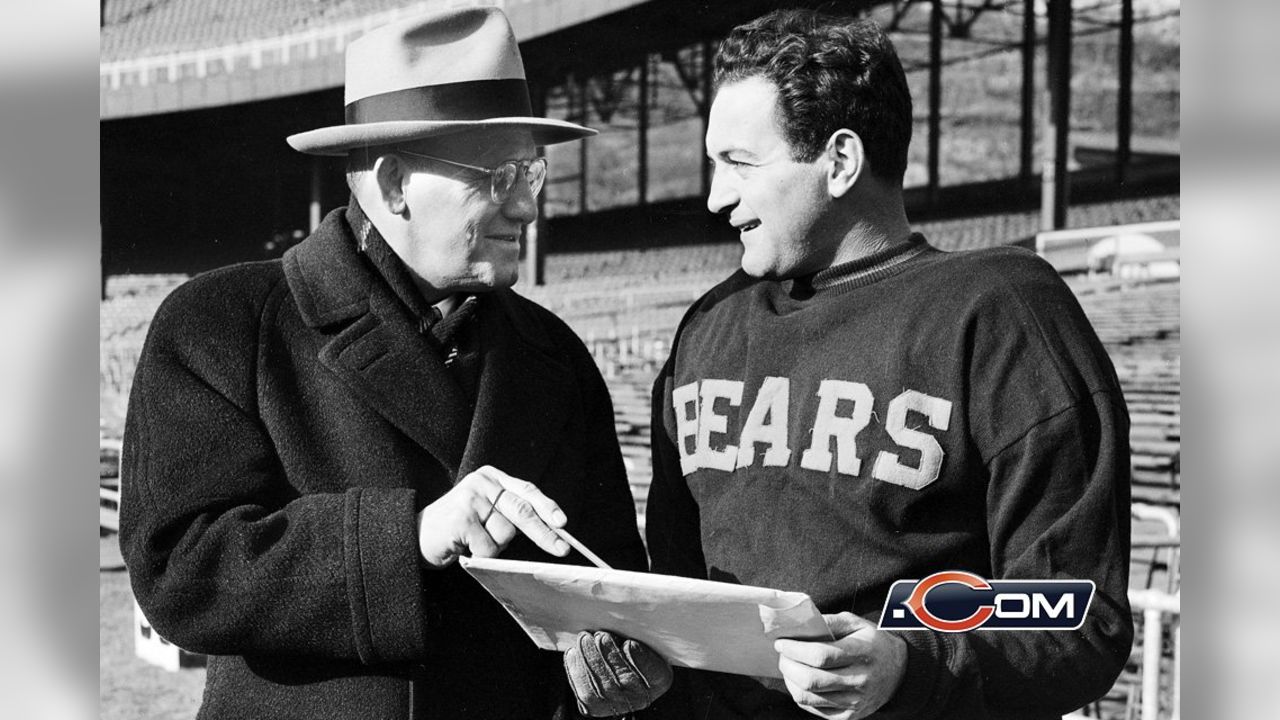 Sid Luckman at the Polo Grounds in New York, c. 1940 (Colorized by OP) :  r/CHIBears