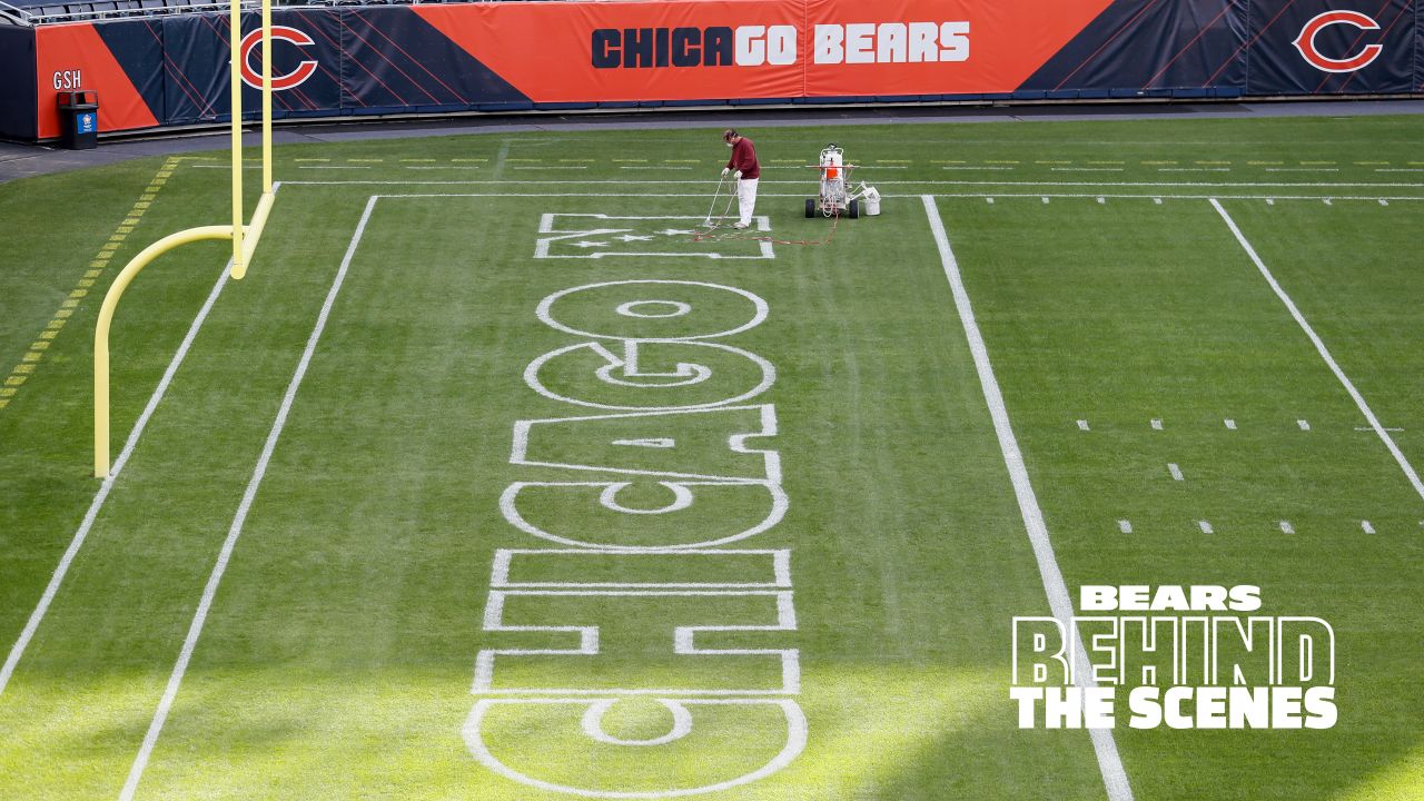 Chicago Bears vs Green Bay Packers Line Of Scrimmage Mural - Officiall