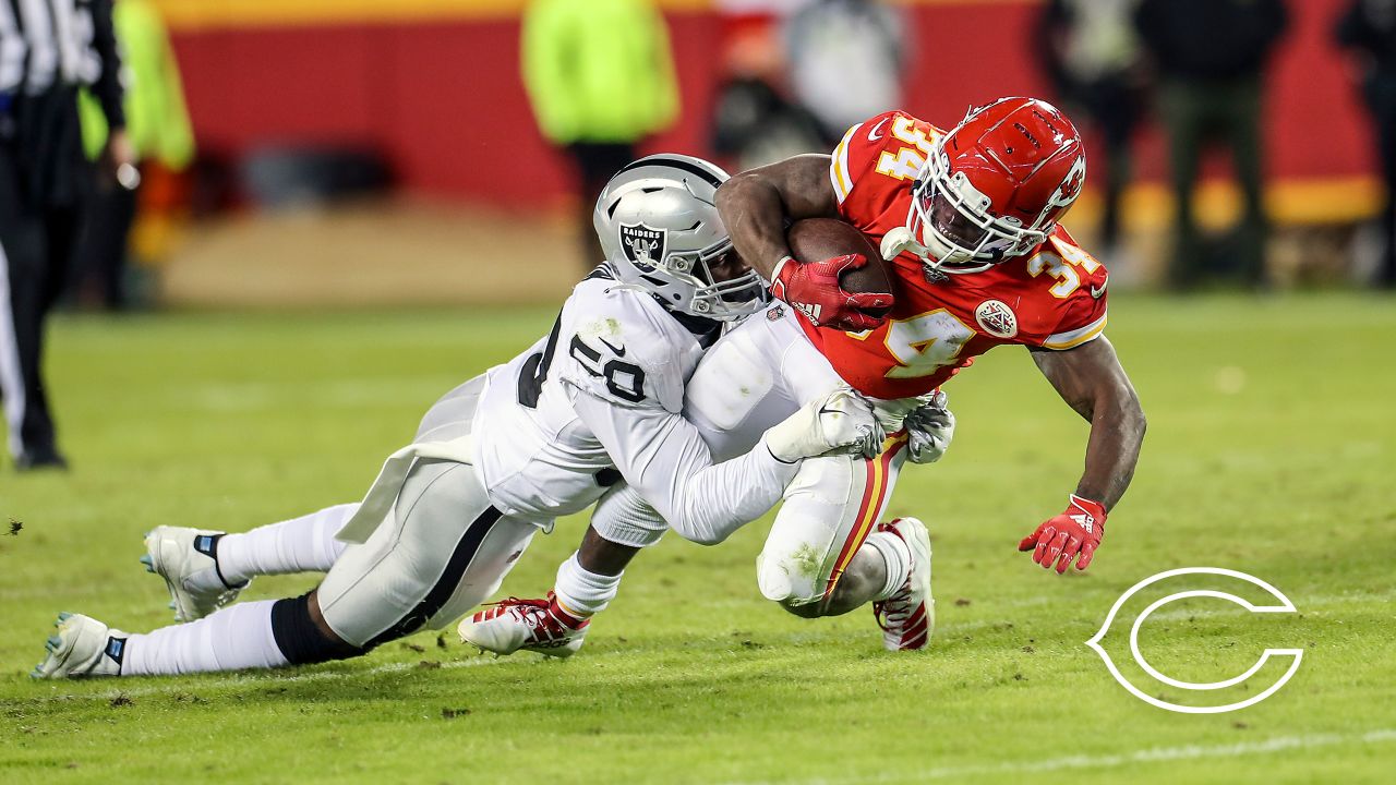 Around The NFL on X: Eagles agree to terms with former Raiders, Bears LB  Nicholas Morrow   / X