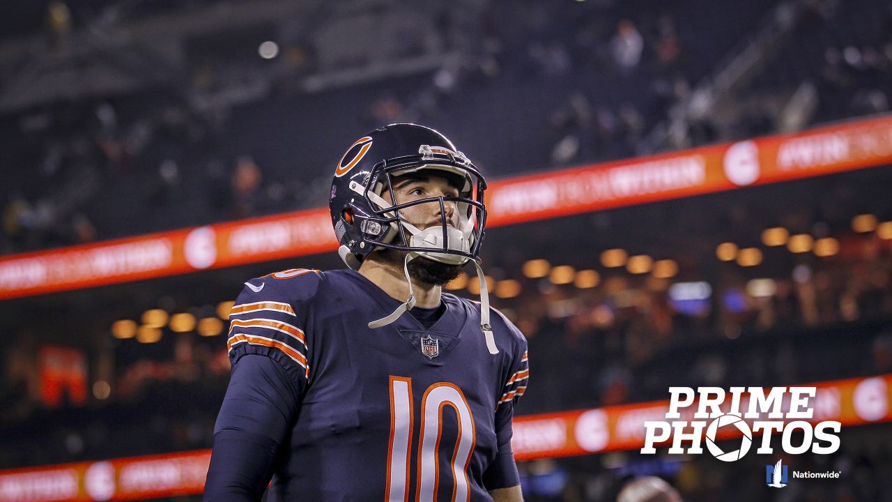 IRVINE, CALIFORNIA - 24 JUNE 2021: Football Helmets of the Chicago Bears  and Los Angeles Rams, Week 1 Opponents in the NFL 2021 Editorial Image -  Image of helmet, protective: 226568625