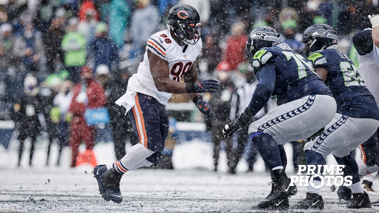 Week 16 photos: Chicago Bears beat Seattle Seahawks 25-24 in a snowy game