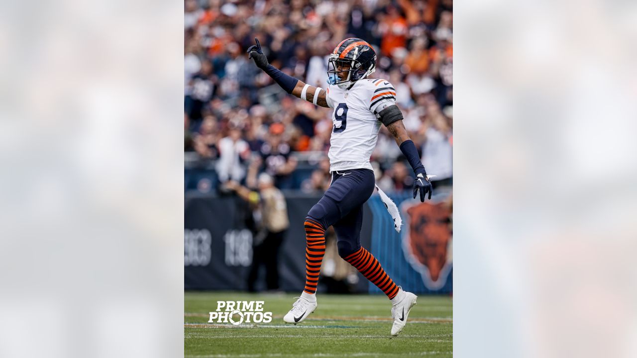 Chicago Bears running back Khalil Herbert (24) during an NFL football game  between the Packers and Bears Sunday, Sept. 18, 2022, in Green Bay, Wis.  (AP Photo/Mike Roemer Stock Photo - Alamy