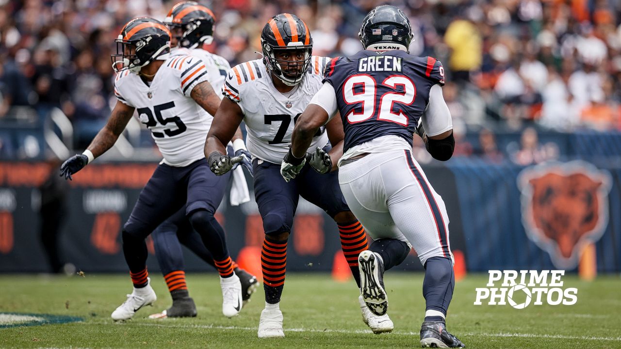 December 24, 2022 - Chicago Bears running back Khalil Herbert (24) takes  off with the ball during NFL football game versus the Buffalo Bills in  Chicago, IL Stock Photo - Alamy