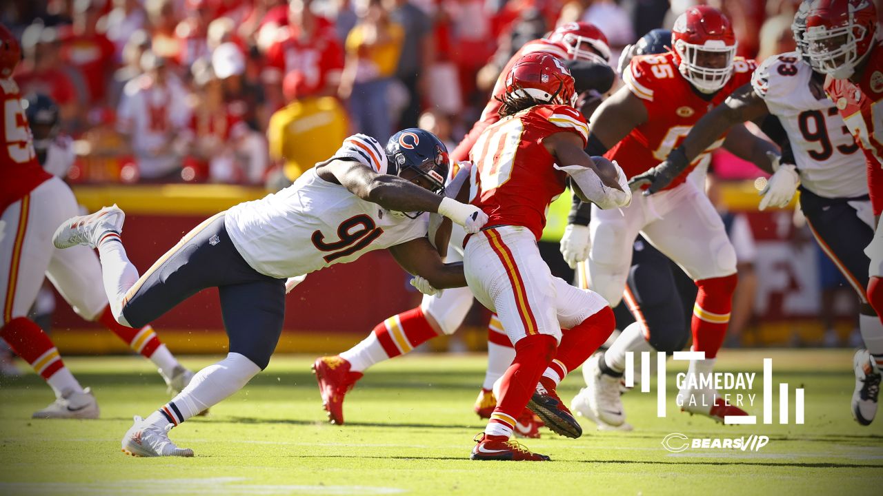 Chiefs feast on Bears for second win of season