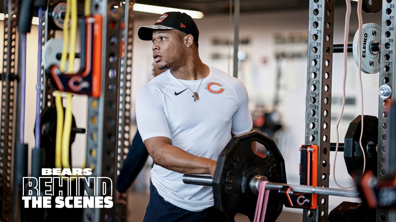 Bears' WR Velus Jones Jr. buys jugs machine for the offseason