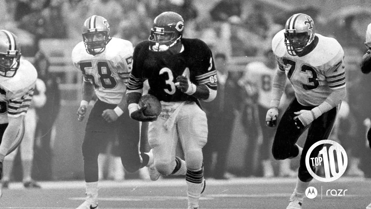 NFL Chicago Bears Walter Payton Game Action Black & White 8 X