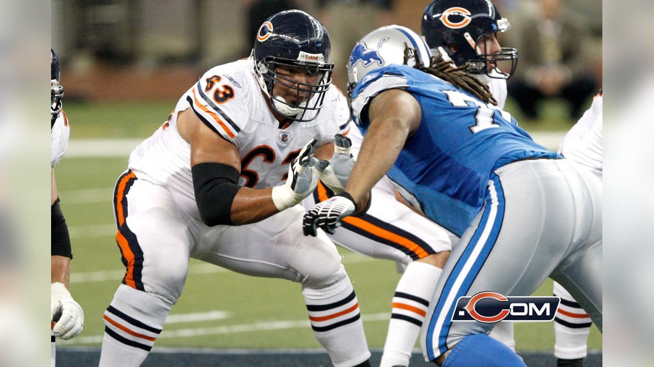 290 Chicago Bears Roberto Garza Photos & High Res Pictures - Getty Images