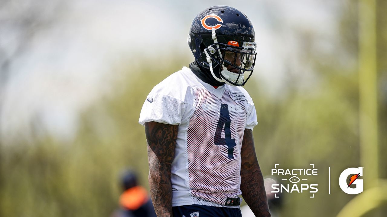 Chicago Bears fullback Khari Blasingame (35) catches a pass during warmups  before an NFL football game in Chicago, Sunday, Nov. 13, 2022. (AP  Photo/Nam Y. Huh Stock Photo - Alamy