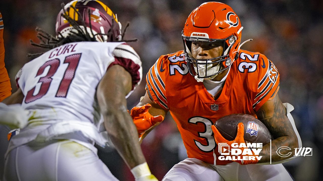 Late Goal Line Stand Saves 12-7 Washington Commanders Win Over Chicago Bears:  Live Game Log - Sports Illustrated Washington Football News, Analysis and  More