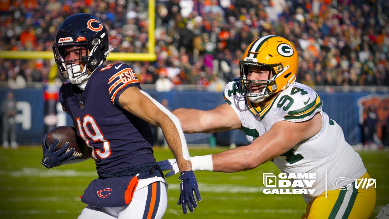 Packers Playoff Bound, Beat Bears in Rivals' 200th Game, Chicago News