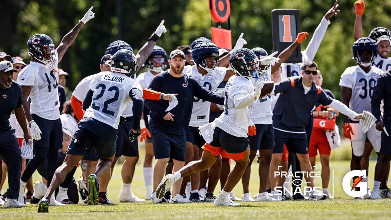 Bears rookie Kyler Gordon, Jaquan Brisker display ball-hawking skills at  training camp