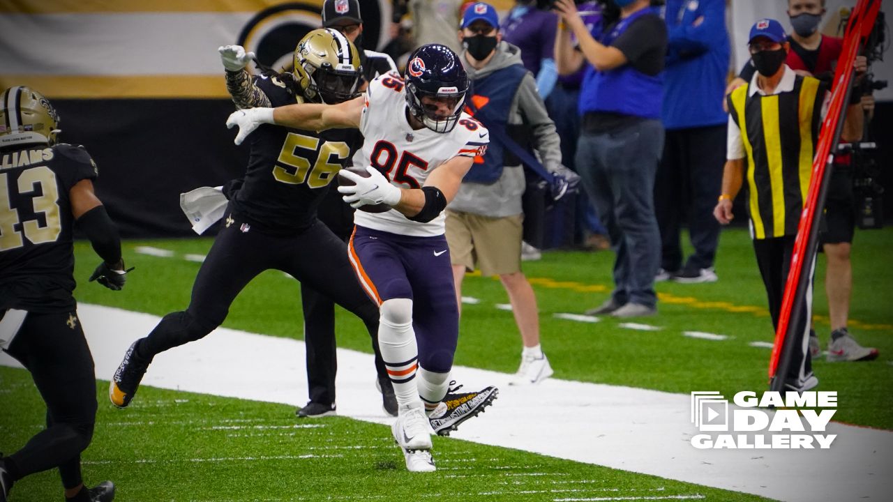 Penalties prove costly in Bears' wild-card loss to Saints