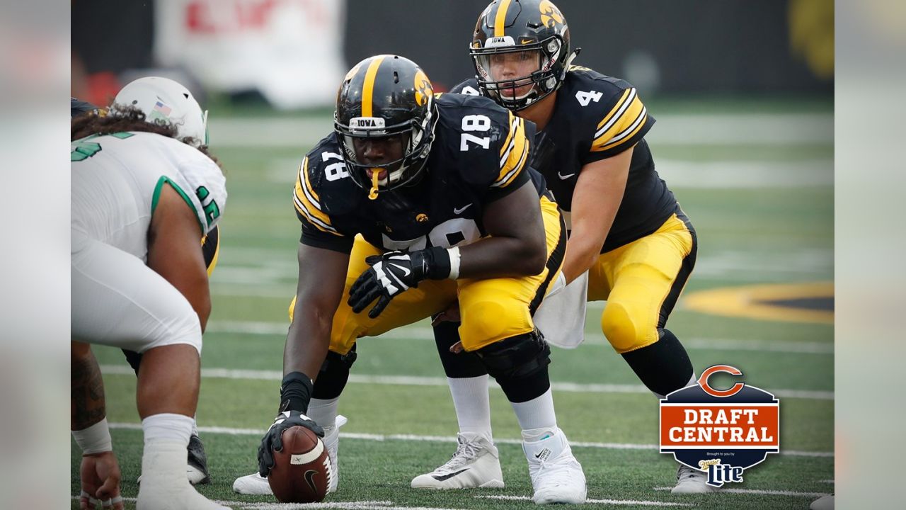 James Daniels Chicago Bears Training Camp Bourbonnais Illinois August 5Th –  Stock Editorial Photo © sgtphoto #306958458