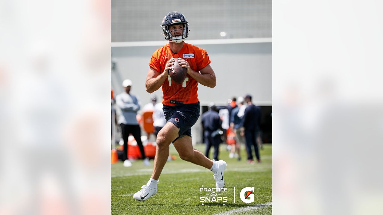 Bears sign Chris Finke, Rookie Minicamp, Justin Fields jersey