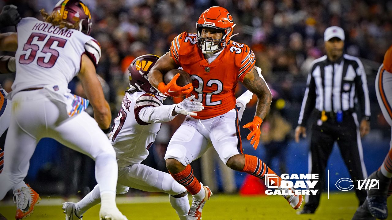 Late Goal Line Stand Saves 12-7 Washington Commanders Win Over Chicago Bears:  Live Game Log - Sports Illustrated Washington Football News, Analysis and  More