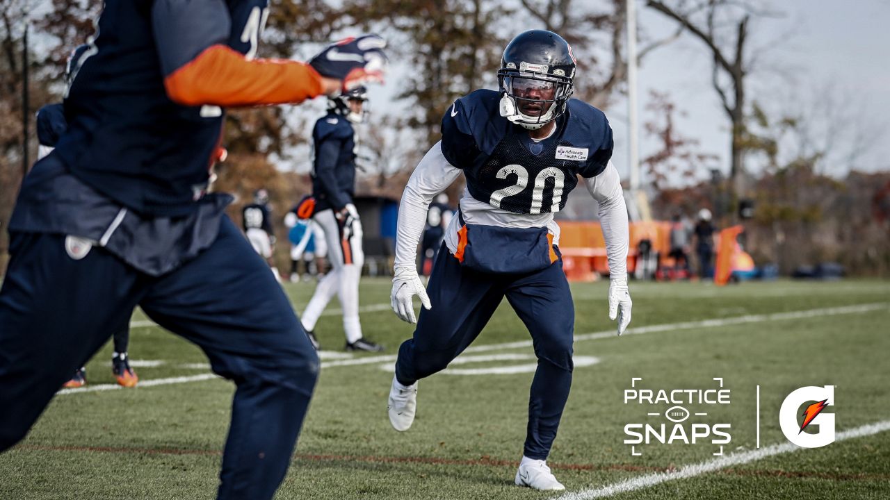 Chicago Bears offensive tackle Larry Borom (75) during the NFL football  team's rookie minicamp Friday, May, 14, 2021, in Lake Forest Ill. (AP  Photo/David Banks, Pool Stock Photo - Alamy