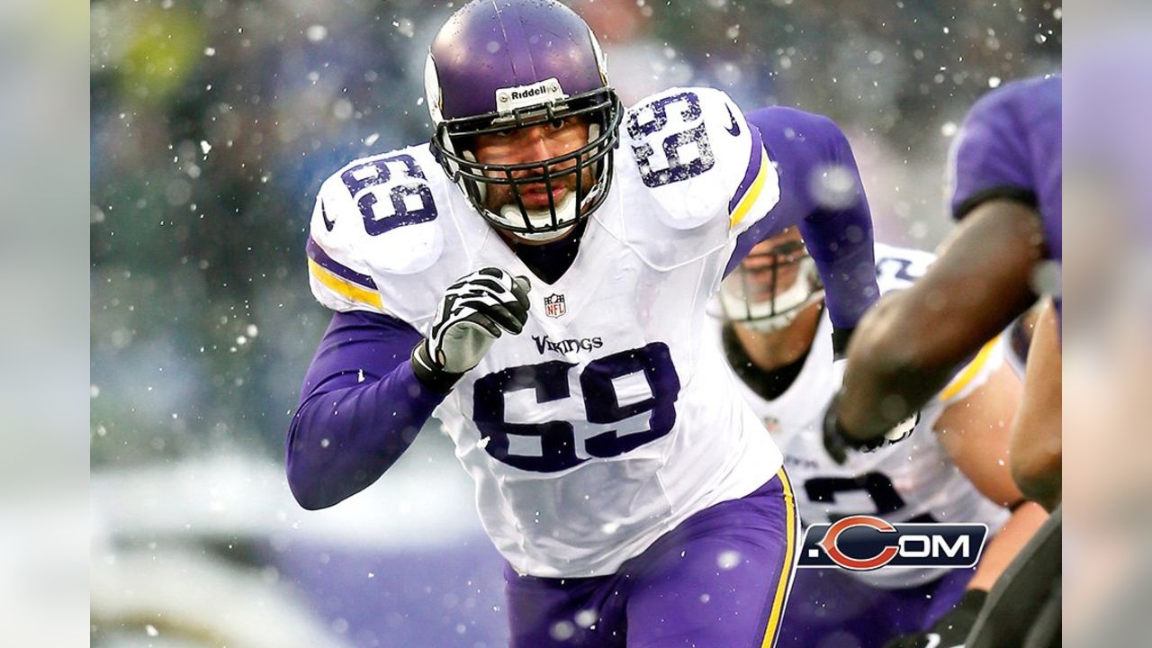 Bears sign Jared Allen