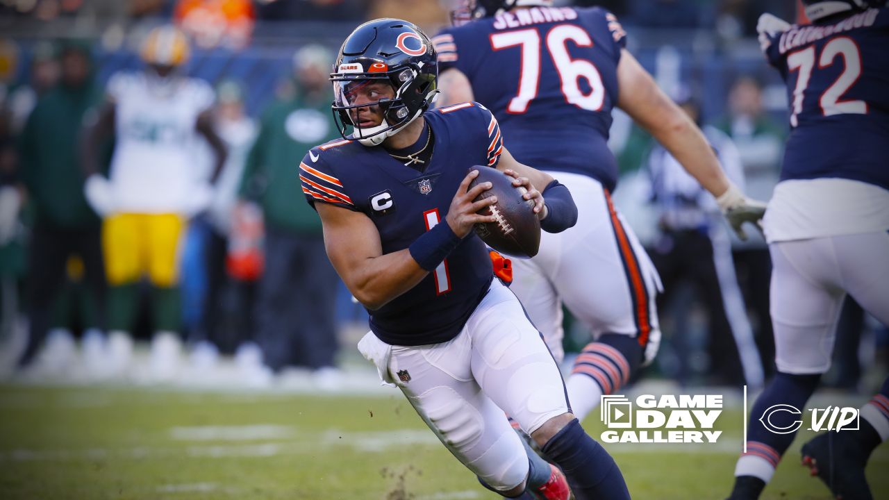 Bears Coach Matt Eberflus Deflects Onslaught of Chase Claypool