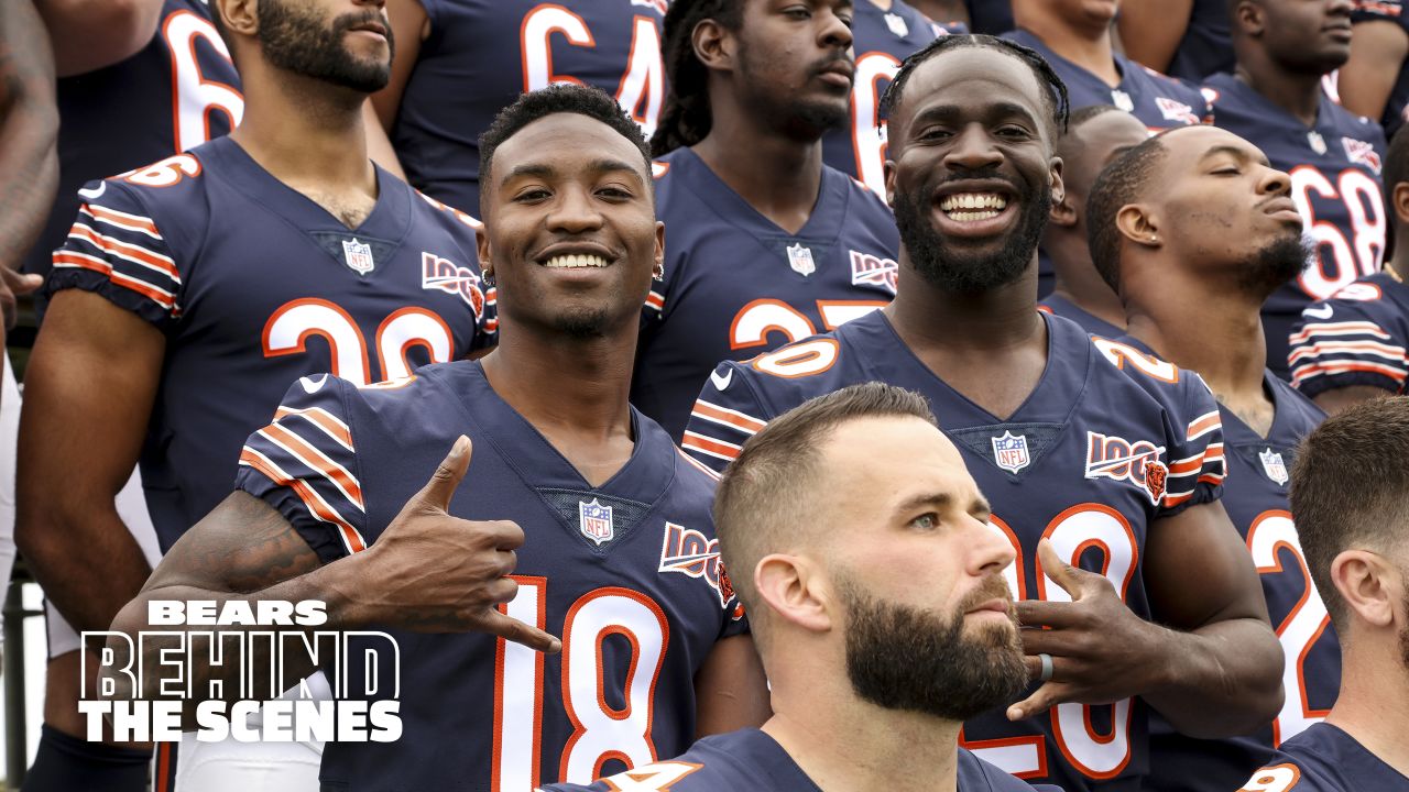 Behind the Scenes: Team picture day at Halas Hall