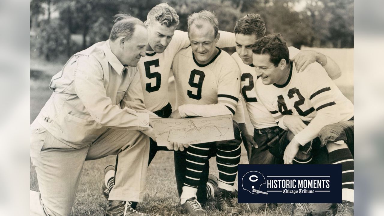 Sid Luckman Dante Magnani and George McAfee 1949 Chicago Bears 8X10 PHOTO