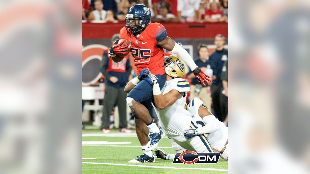 Ka'Deem Carey Signed *Blk Chicago Bears 8x10 Running W/ Ball P. F. Pho –  The Jersey Source