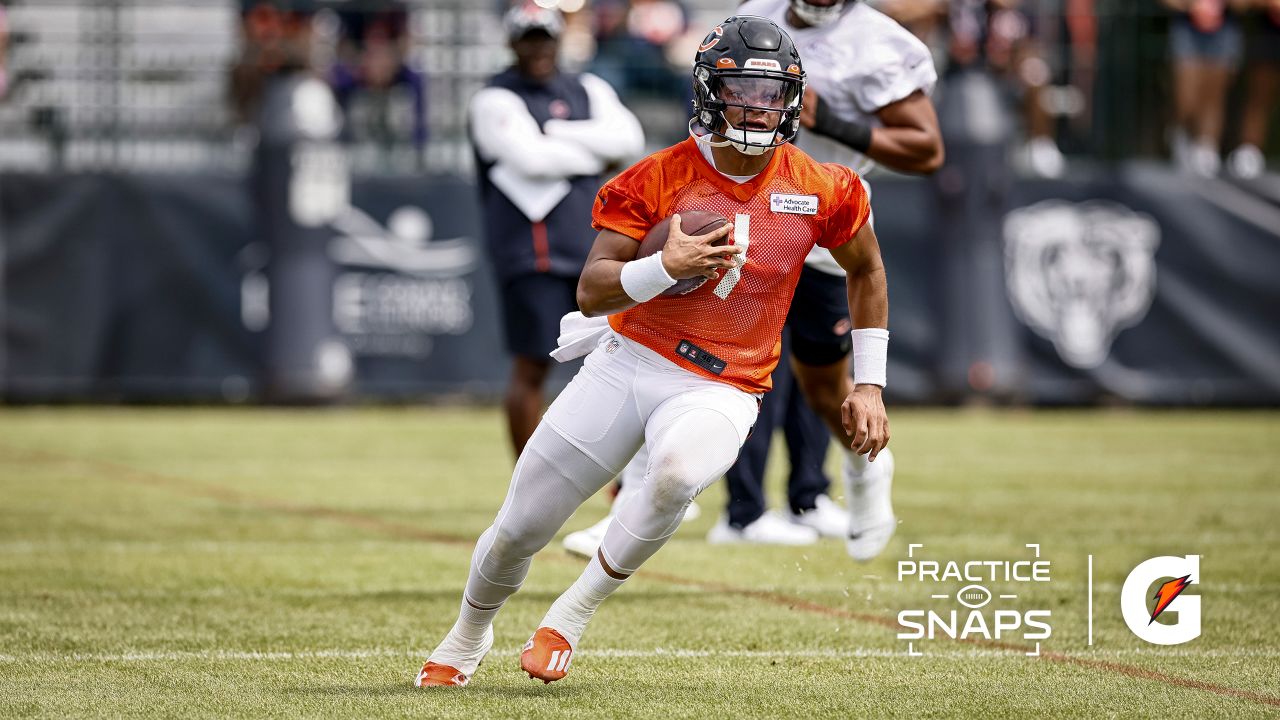 Bears veteran minicamp notes: For Justin Fields, Darnell Mooney the work is  never done – Shaw Local