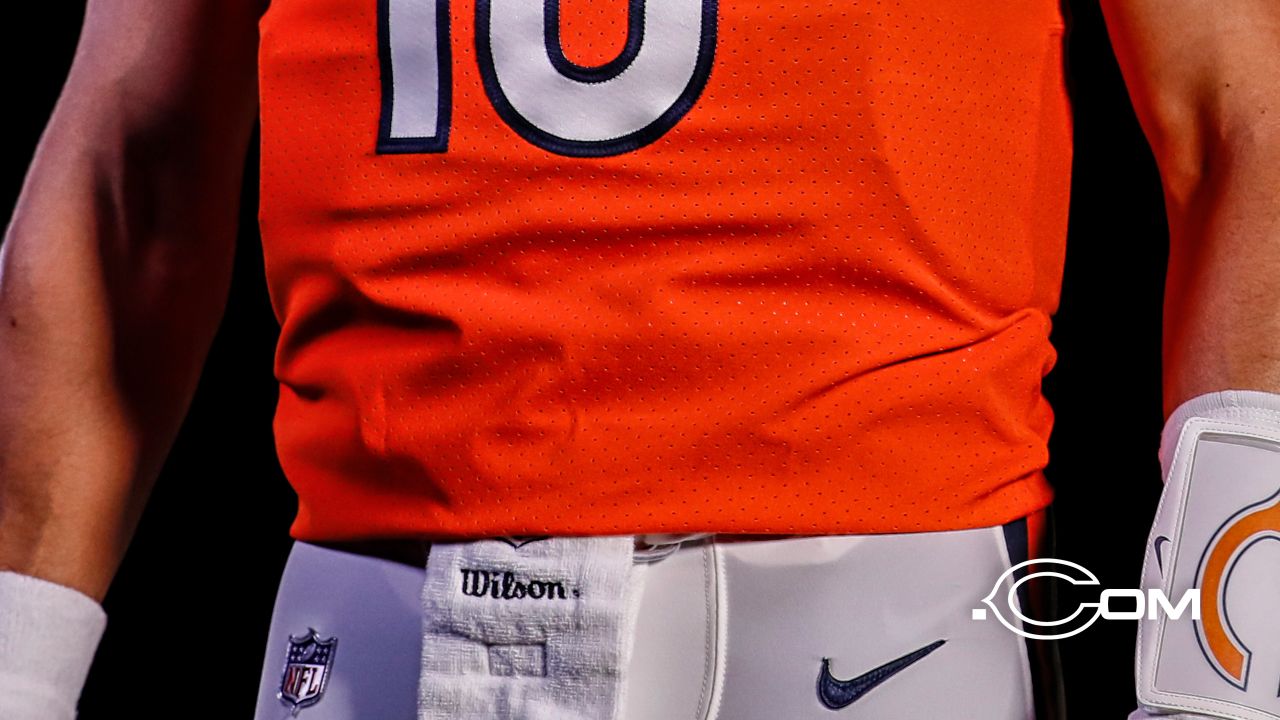 Bears debut new orange Nike jerseys