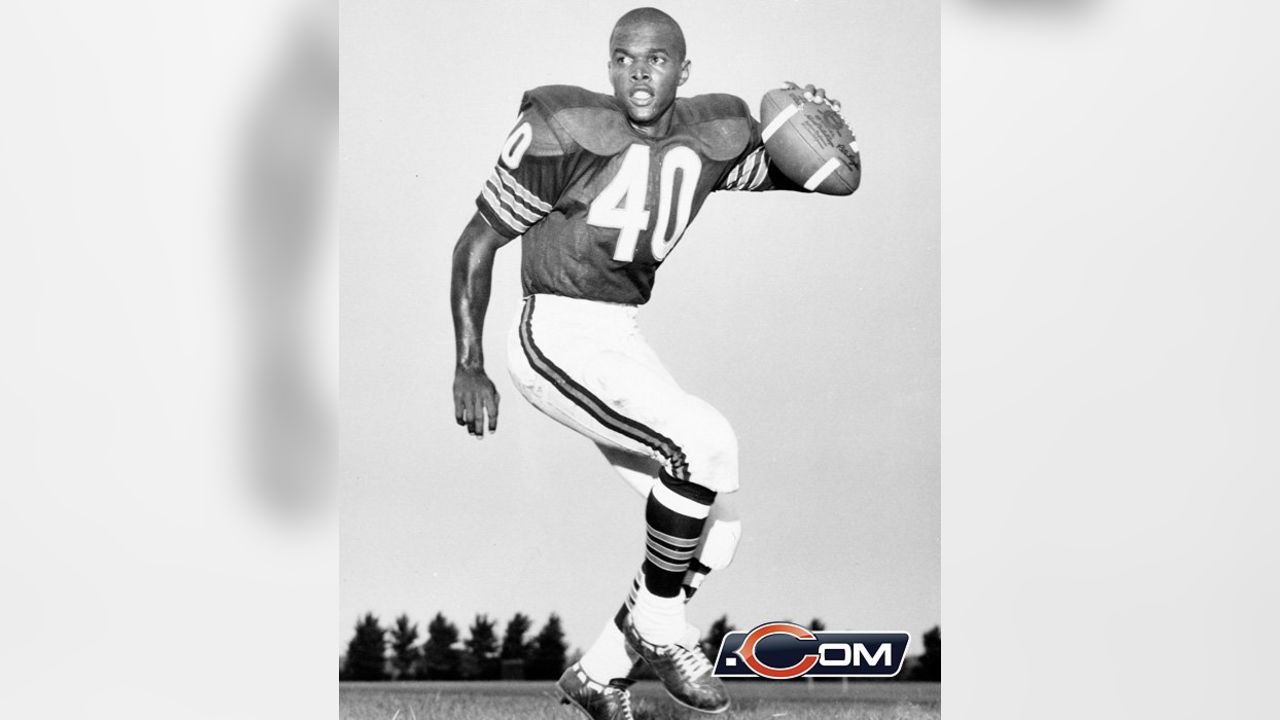 GALE SAYERS 1966 Philadelphia Rookie Card Chicago Bears REPRINT - Football  Card