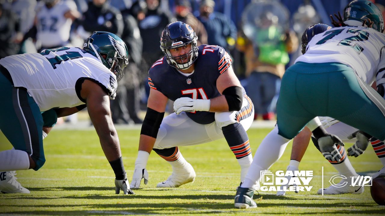 Bears Fall To Eagles 25-20, Lose Several Players To Injury - On Tap Sports  Net