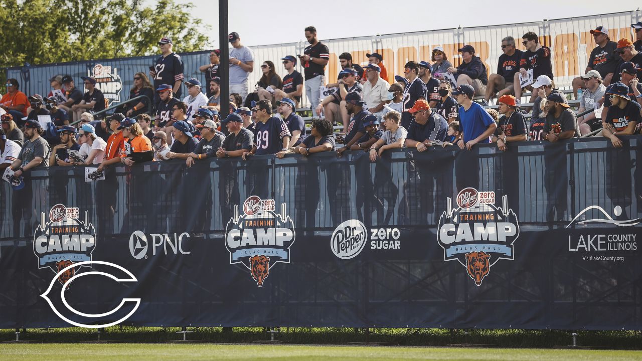 The Dr Pepper Zero Sugar Chicago Bears Training Camp Fan