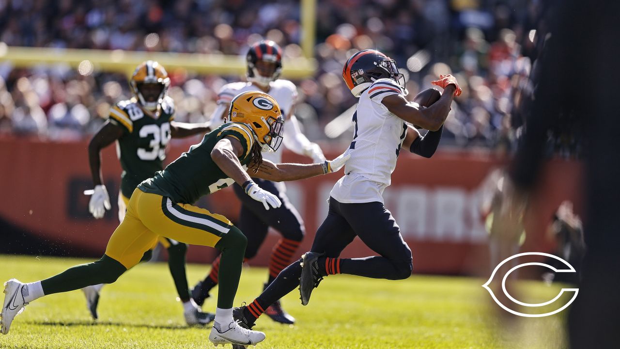 December 18, 2022: Chicago Bears #32 David Montgomery runs in for a  touchdown during a game against the Philadelphia Eagles in Chicago, IL.  Mike Wulf/CSM/Sipa USA(Credit Image: © Mike Wulf/Cal Sport Media/Sipa