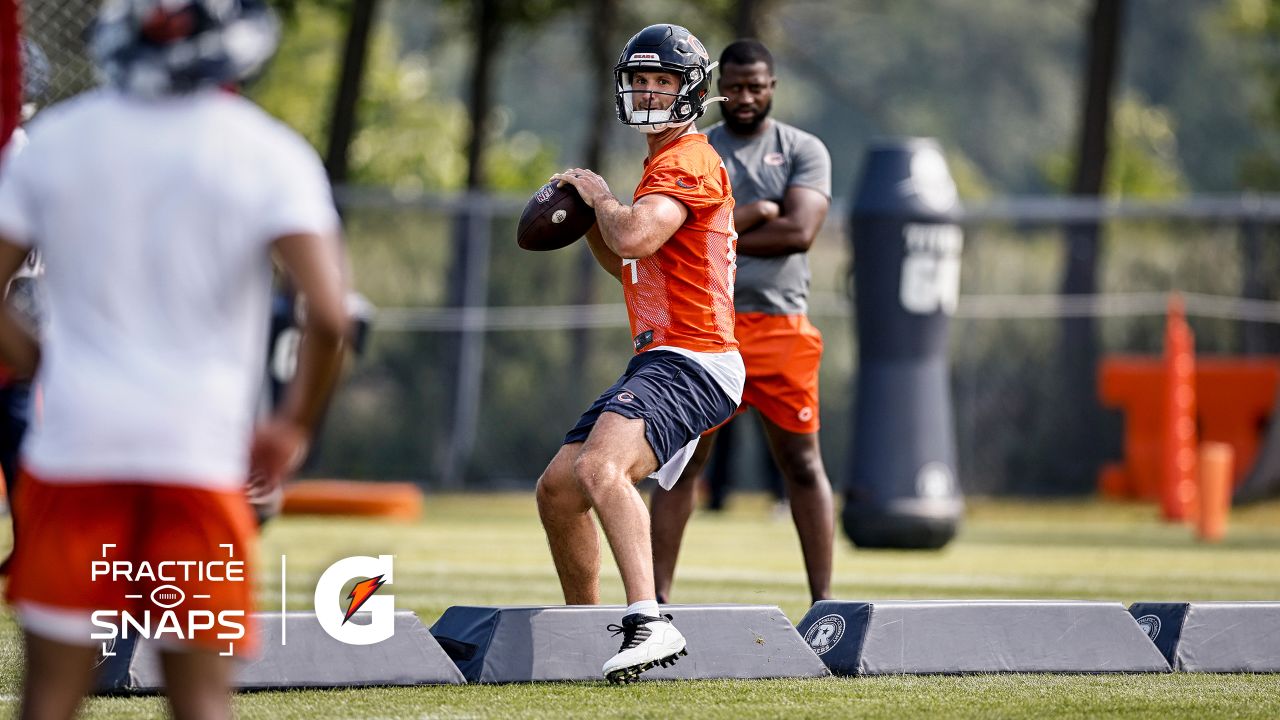 Chicago Bears Training Camp Practice No. 8 notes: Chase Claypool and Robert  Tonyan get a fortunate bounce during team drills - CHGO