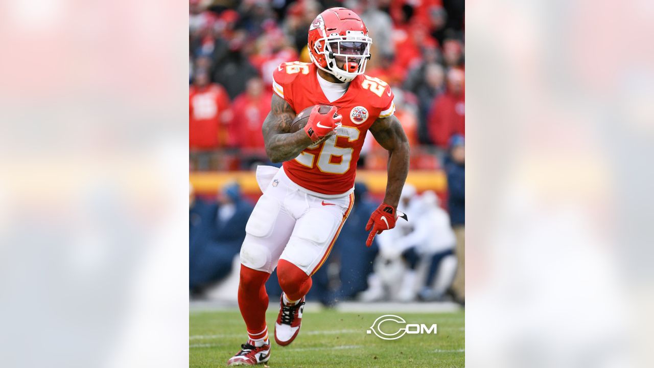 Bears sign Chiefs' Super Bowl hero Williams for backfield