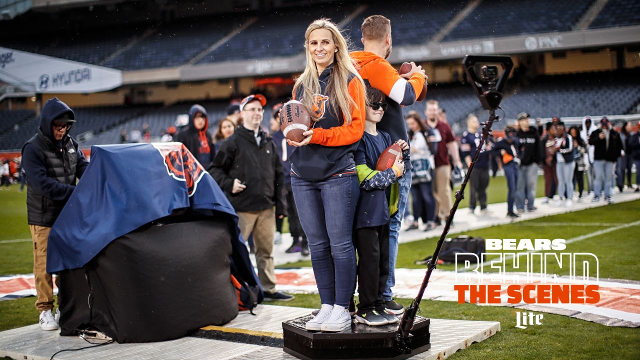 Soldier Field hosts watch party as Bears make draft picks 