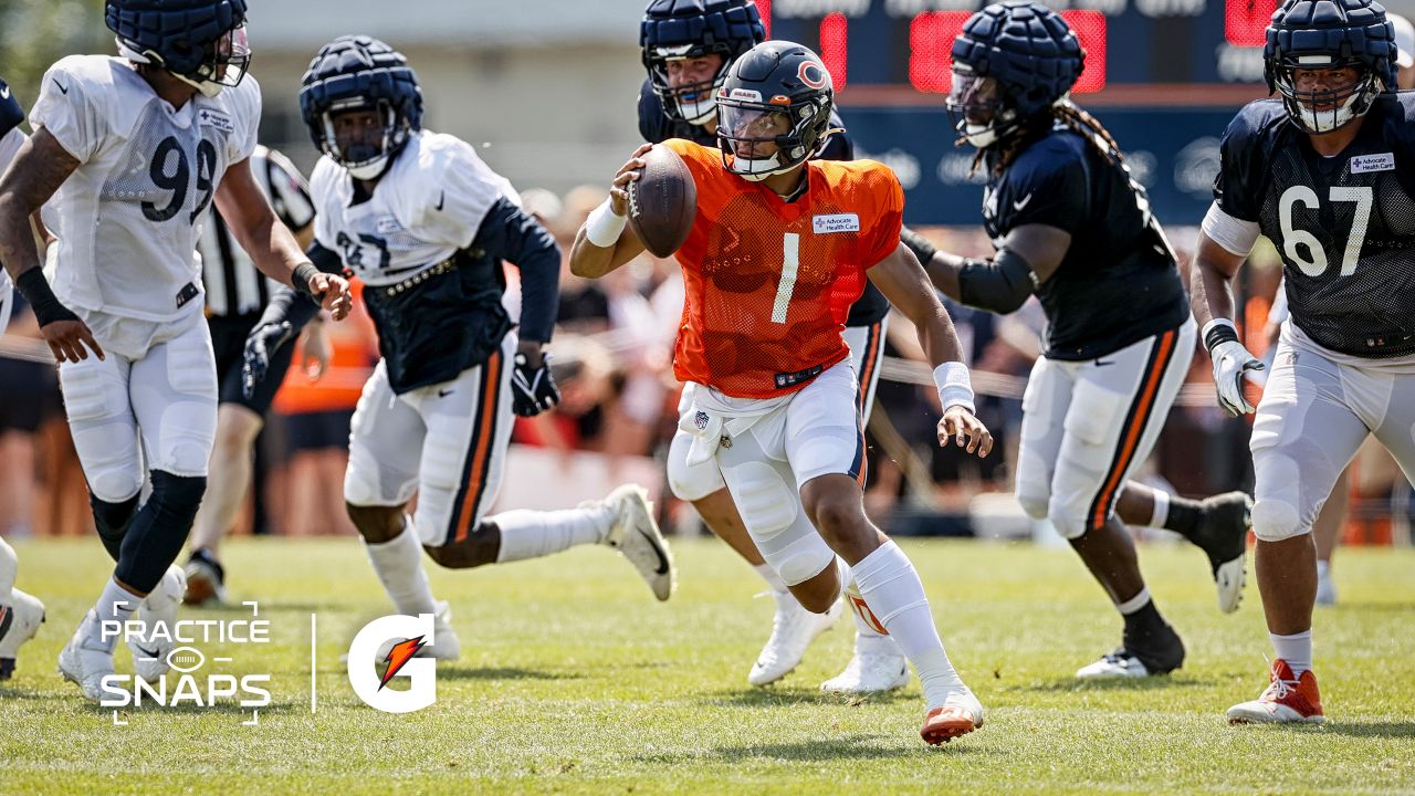 Bears offense hopes to heat up during training camp - CBS Chicago