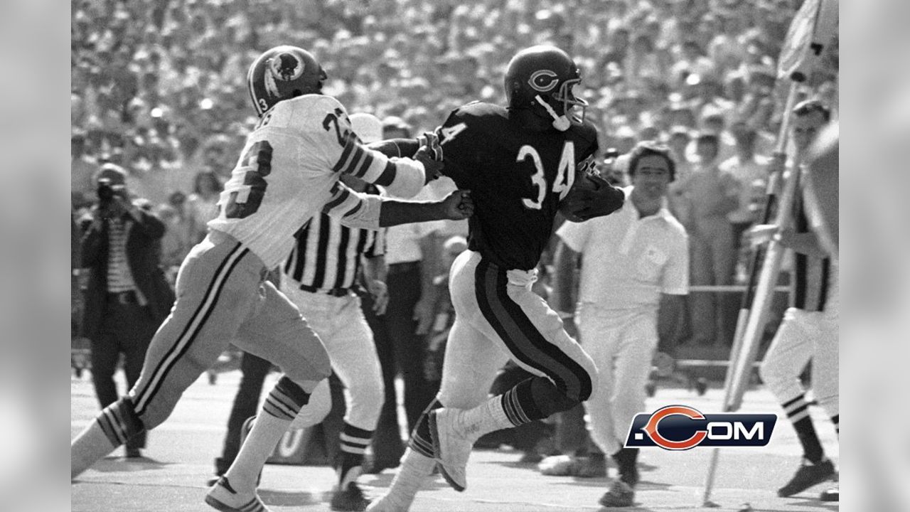 Chicago Bears Countdown to Kickoff: 34 Days with Walter Payton