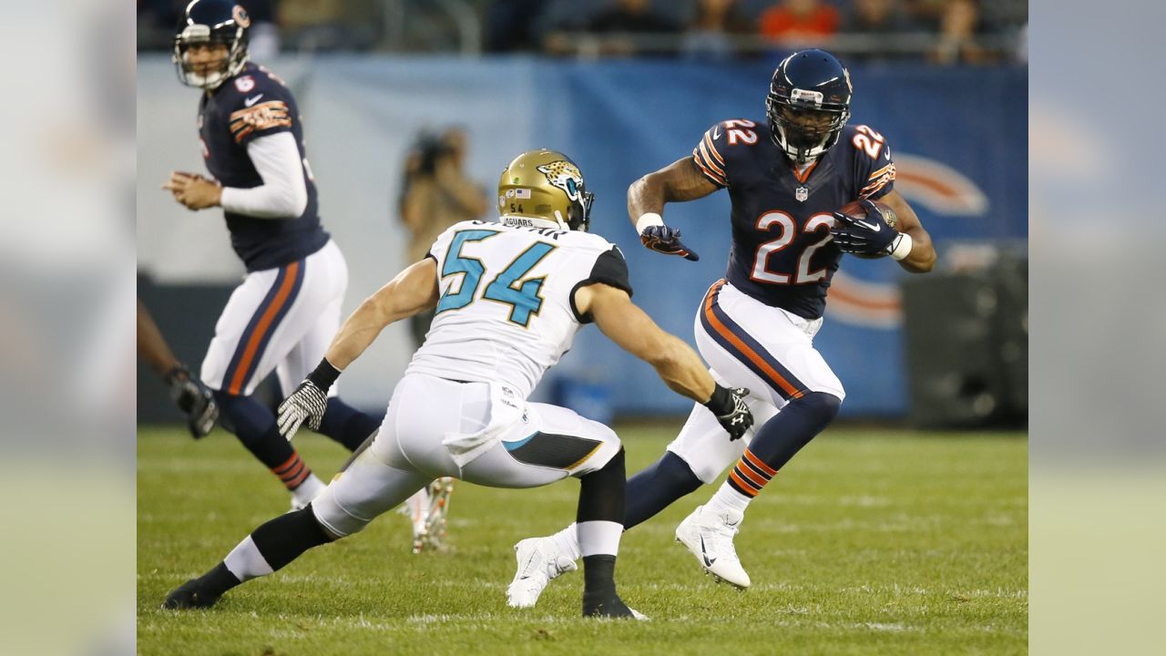 Bears rally late to edge Jaguars